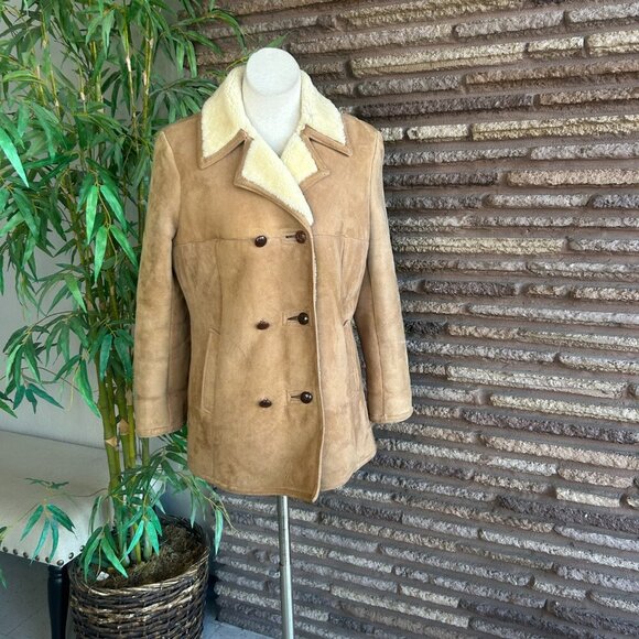 Abercrombie & Fitch Vintage Lambskin Suede and Shearling Double Breasted Jacket - Picture 12 of 13